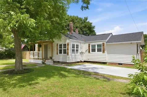 202 N Jackson Street Raeford NC 28376