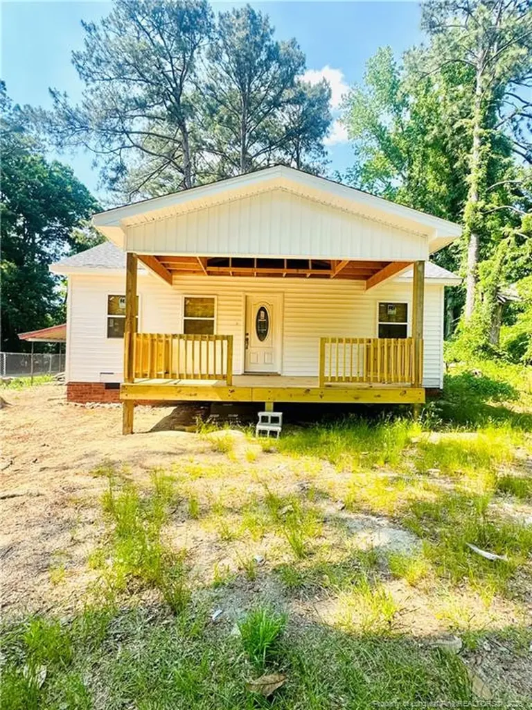 909 Ray Avenue Sanford NC 27330