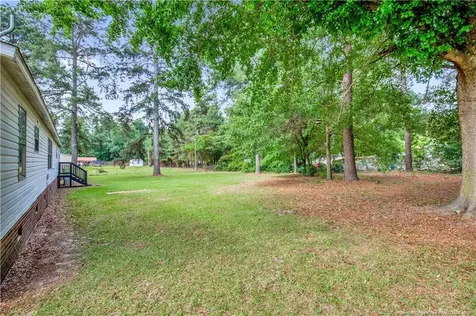 122 Huckabee Street Raeford NC 28376