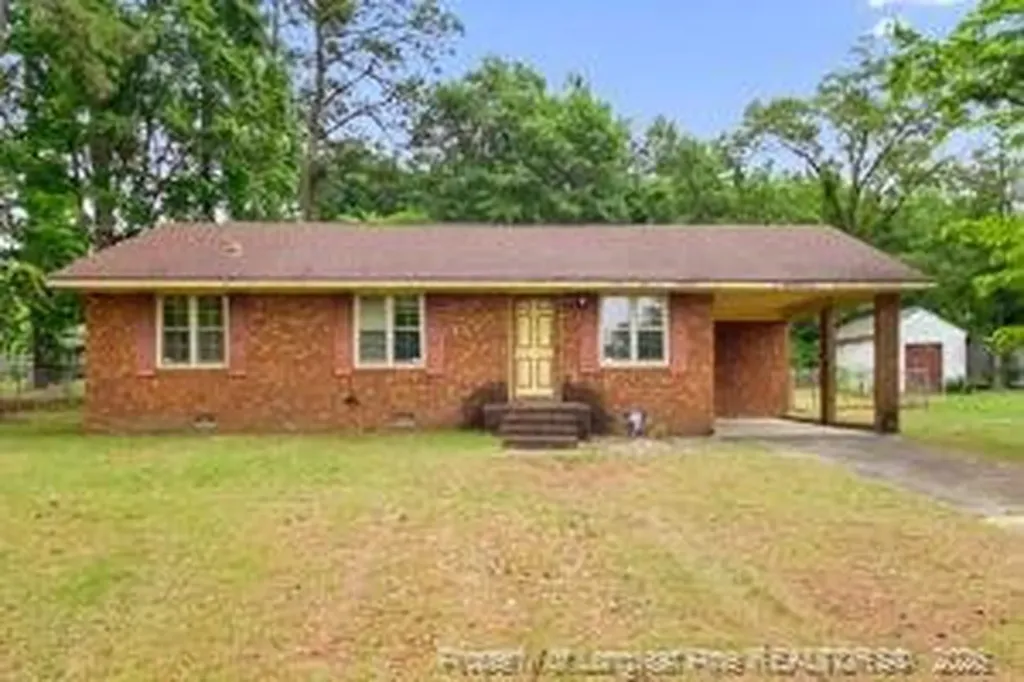 3302 Bancroft Avenue Fayetteville NC 28301