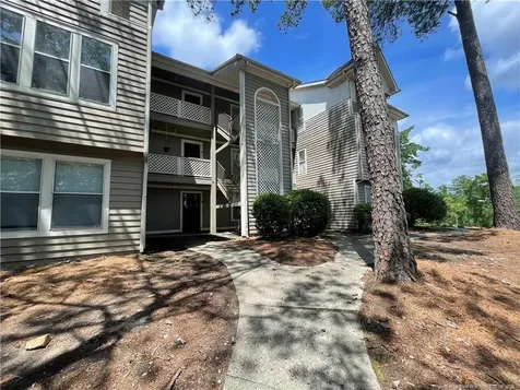 1000 Woodcreek #9 Drive Fayetteville NC 28314