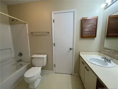 1000 Woodcreek #9 Drive Fayetteville NC 28314