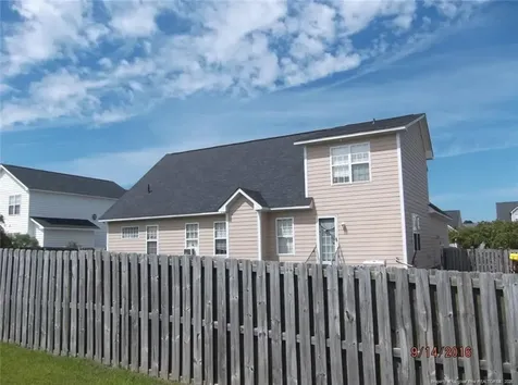 5619 Walking Trail Hope Mills NC 28079