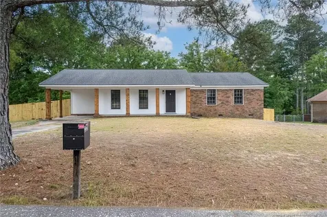 2226 Shaw Road Extenstion Fayetteville NC 28311
