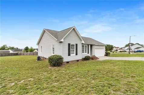 15 Peach Blossom Circle Sanford NC 27332