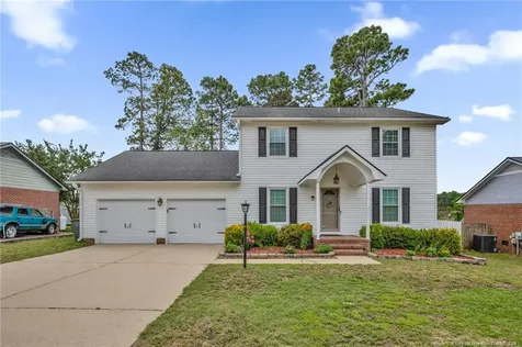 1928 Daphne Circle Fayetteville NC 28304
