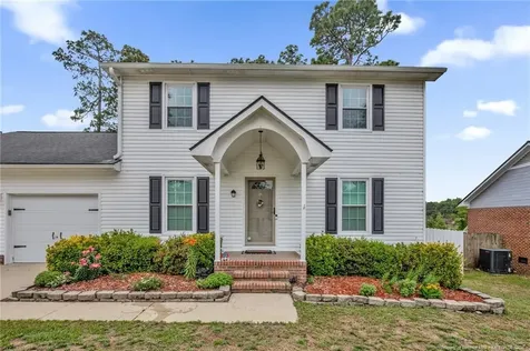 1928 Daphne Circle Fayetteville NC 28304
