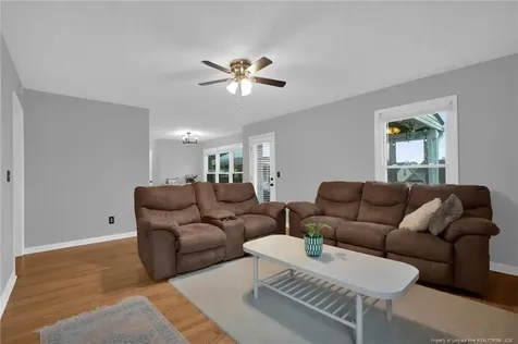 1928 Daphne Circle Fayetteville NC 28304