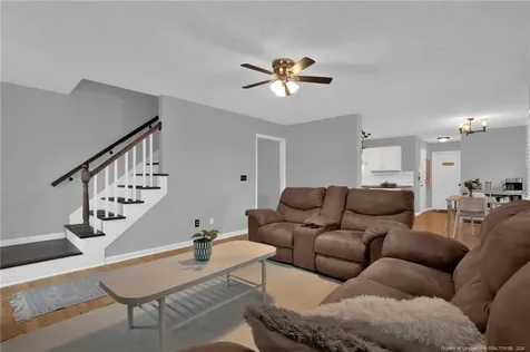 1928 Daphne Circle Fayetteville NC 28304