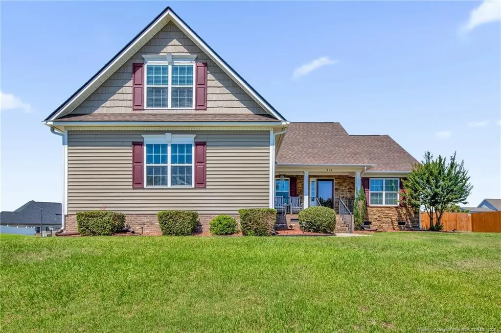 314 Bridle Drive Raeford NC 28376