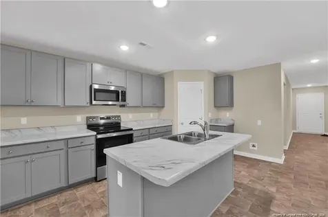 737 Caelin Farms Road Spring Lake NC 28390
