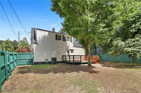 215 Hinsdale Avenue Fayetteville NC 28305