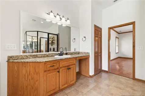 2204 Honey Lane Hope Mills NC 28348