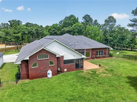 2204 Honey Lane Hope Mills NC 28348