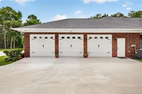 2204 Honey Lane Hope Mills NC 28348