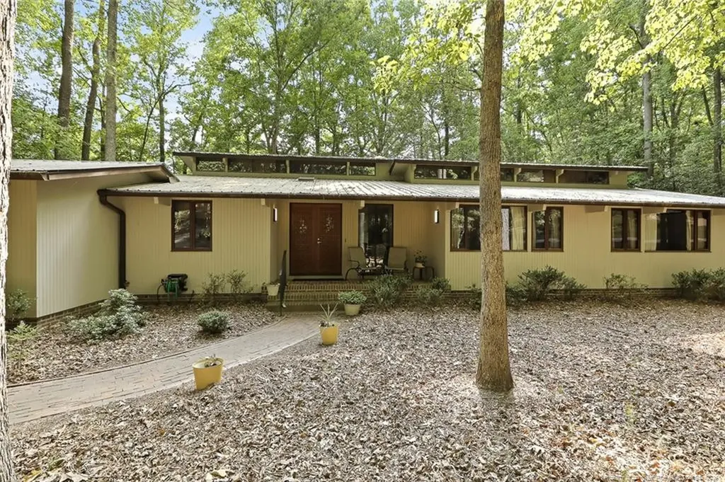 562 Chelsea Drive Sanford NC 27332
