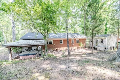 2107 S Shoreline Drive Sanford NC 27330