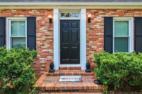 444 Holly Lane Fayetteville NC 28305