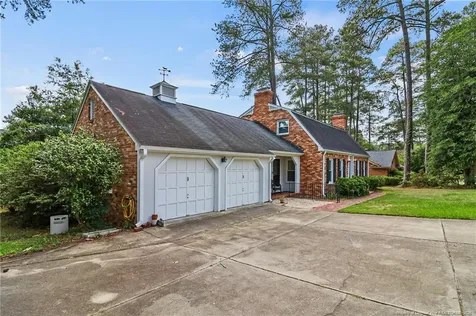 444 Holly Lane Fayetteville NC 28305