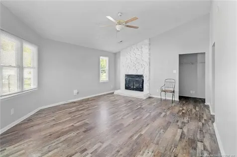 1945 Wordsworth Drive Fayetteville NC 28304