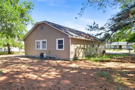 1945 Wordsworth Drive Fayetteville NC 28304