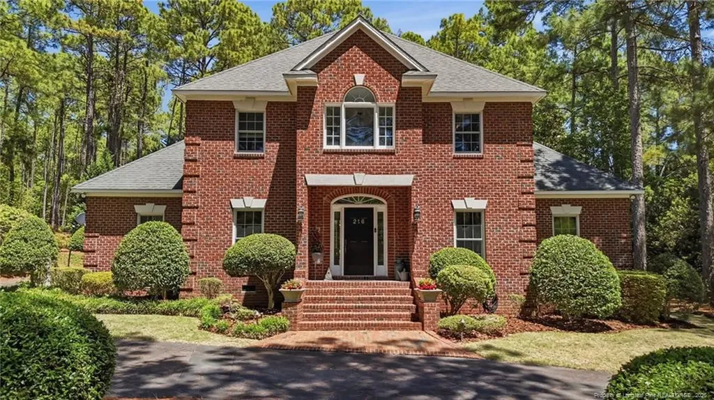216 Plantation Drive Southern Pines NC 28387