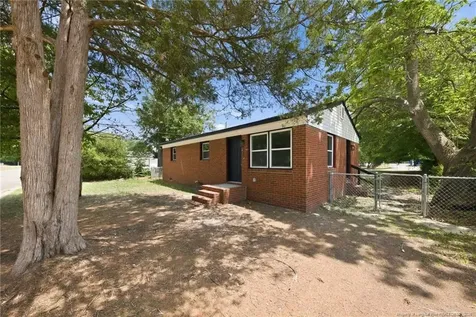 217 Teague Street Fayetteville NC 28306