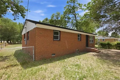 217 Teague Street Fayetteville NC 28306