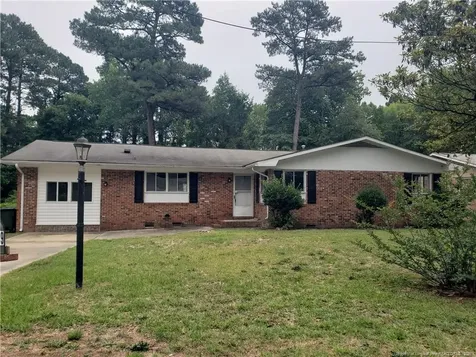 1939 Ashton Road Fayetteville NC 28304