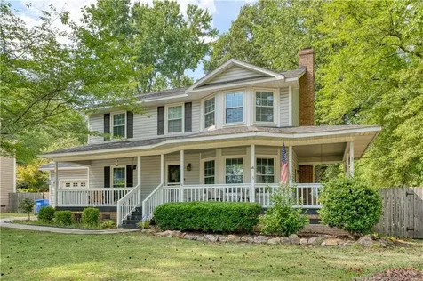 5704 Danville Drive Fayetteville NC 28311