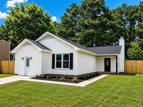 1124 Hoke Loop Road Fayetteville NC 28314