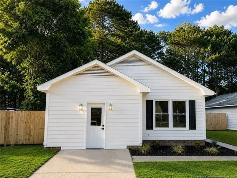1124 Hoke Loop Road Fayetteville NC 28314