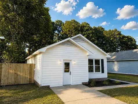 1124 Hoke Loop Road Fayetteville NC 28314