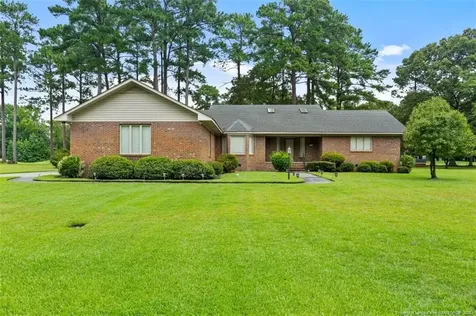 4155 Bent Grass Drive Fayetteville NC 28312
