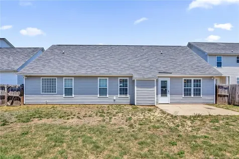 1421 Avoncroft Drive Fayetteville NC 28306