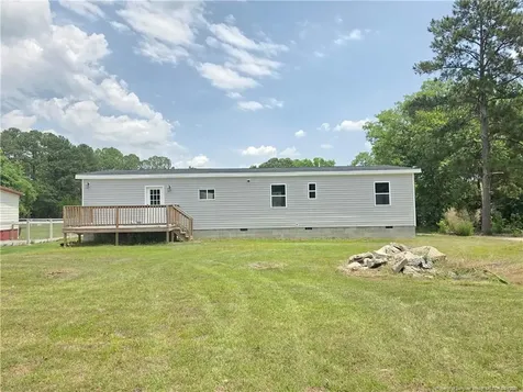 190 Deaton Road Raeford NC 28376
