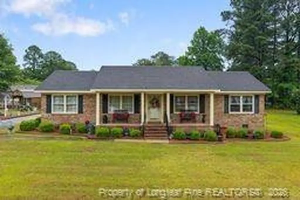 303 Chaucer Court Dunn NC 28334