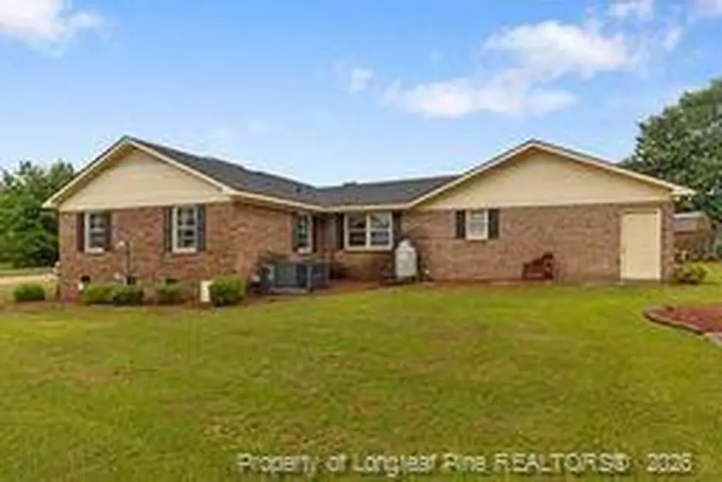 303 Chaucer Court Dunn NC 28334