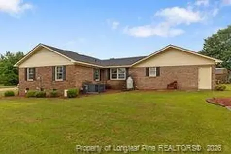 303 Chaucer Court Dunn NC 28334