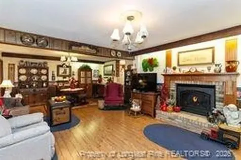 303 Chaucer Court Dunn NC 28334