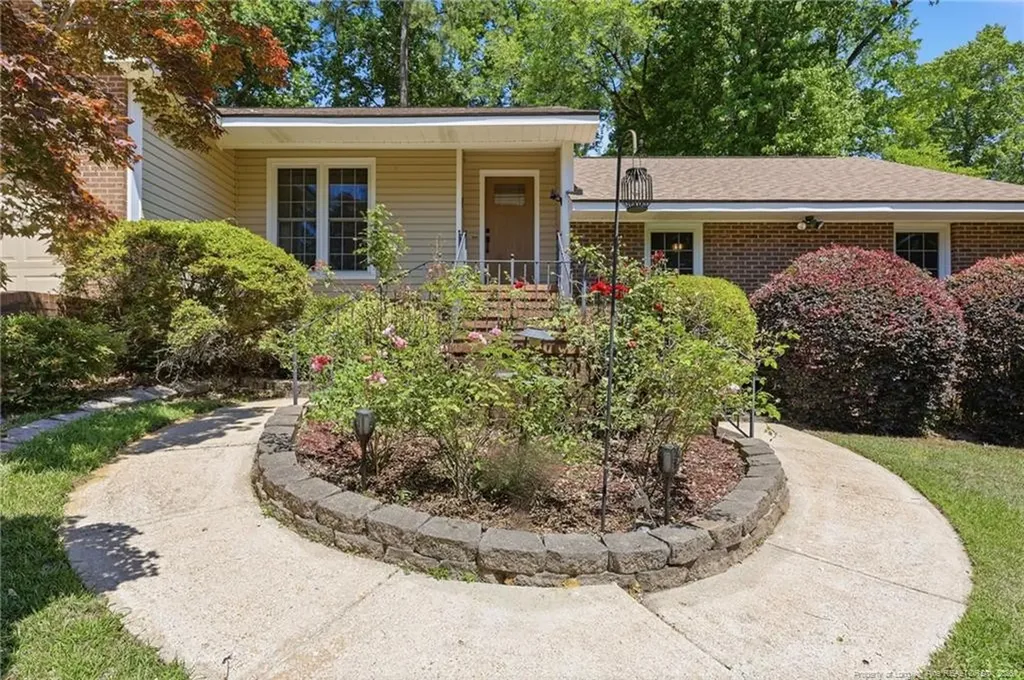 333 Bahama Loop Fayetteville NC 28314