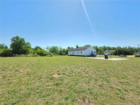 550 Thomas Drive Raeford NC 28376