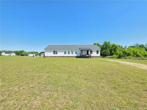 550 Thomas Drive Raeford NC 28376