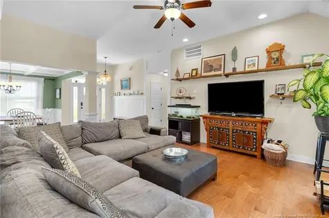 85 Lakewood View Sanford NC 27332