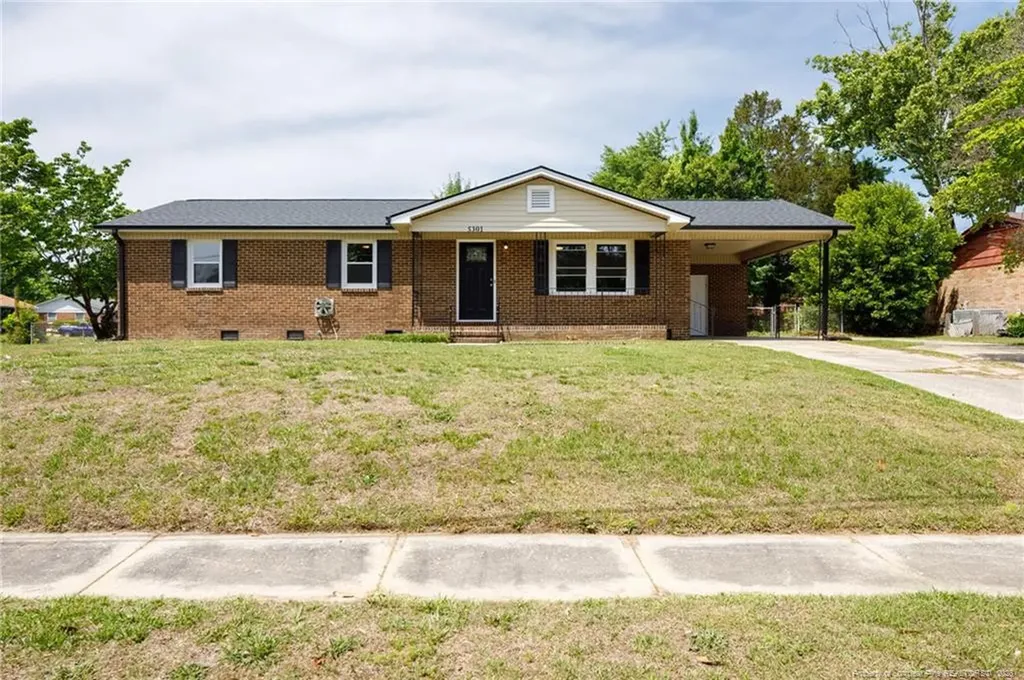 5301 Lowery Court Fayetteville NC 28303