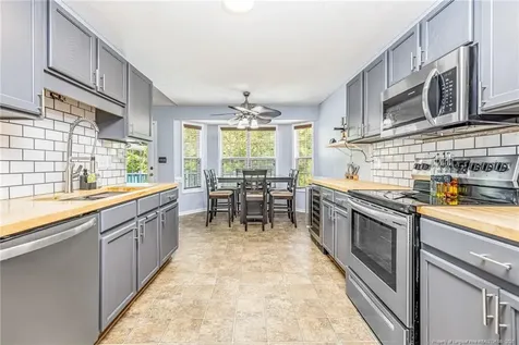 7736 Redwood Avenue Fayetteville NC 28314