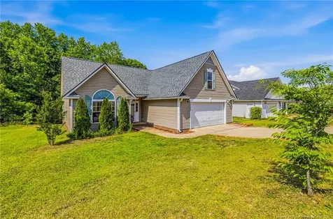 7736 Redwood Avenue Fayetteville NC 28314