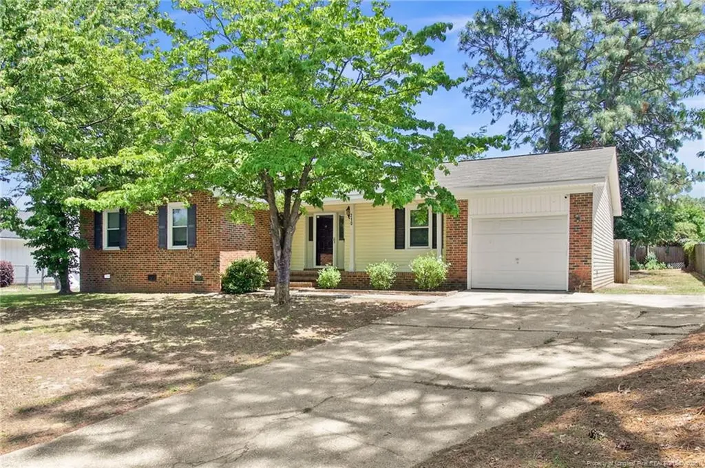 2109 Hollyridge Place Fayetteville NC 28304