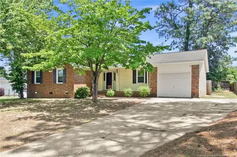 2109 Hollyridge Place Fayetteville NC 28304