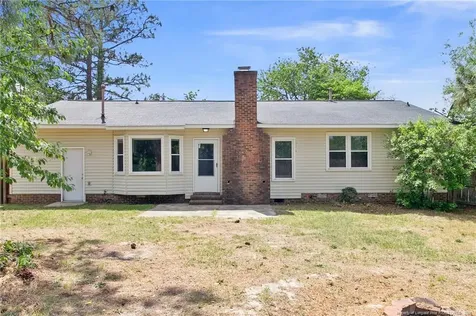 2109 Hollyridge Place Fayetteville NC 28304
